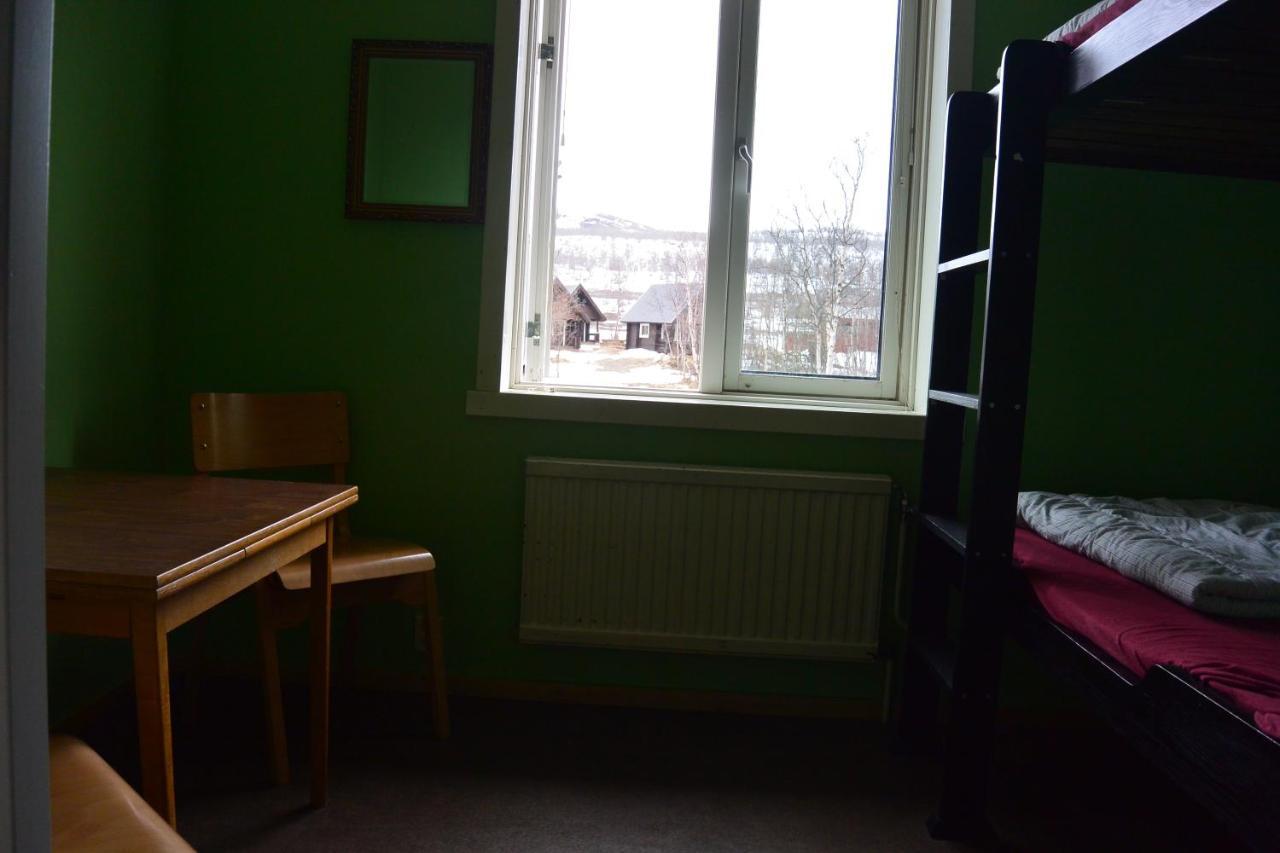 Abisko Net Hostel & Huskies エクステリア 写真